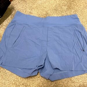 Express shorts, like new condition